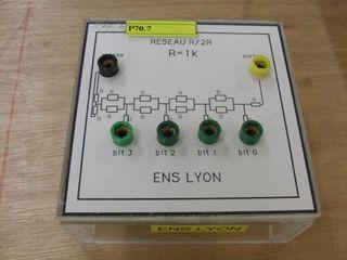 Reseau R-2R 4 bits