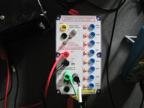 Conversion analogique numérique ADC0803LCN Conversion analogique numérique ADC0803LCN