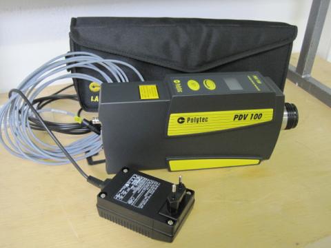 Vibromètre laser PDV-100 avec alim. 12V/2,5 A type FW7530/12 + cordon RCA vers MEMO + sacoche + clé Alen de 1.5