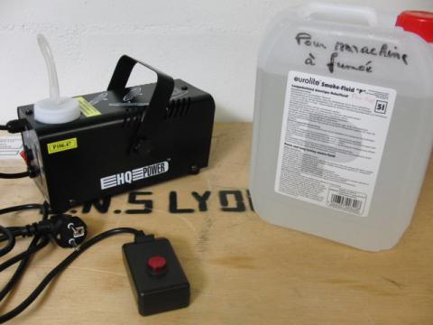 Machine à fumée 400 W - modèle VDL 400SM Machine à fumée 400 W - modèle VDL 400SM